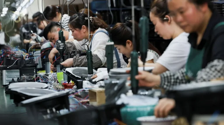 China’s trade surplus climbs 20%, underscoring limited impact of Trump tariffs