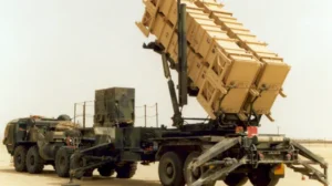 Iran Strikes US Bases in Kuwait and Bahrain after US Strikes