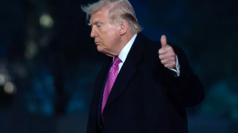 Trump Dismisses Fake Iran War Polls in US Policy Stance