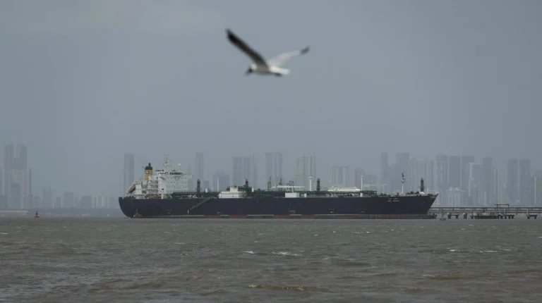 Trump's Oil Blockade Tightens: Sanctions or Sovereignty Siege?