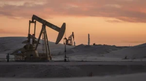 US Says China Wants More Oil to Dodge Hormuz Risks and Sanctions Heat